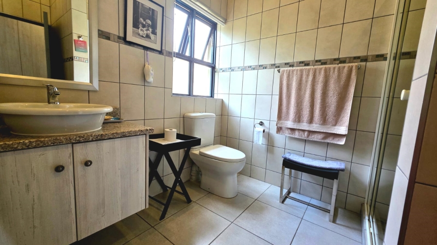 2 Bedroom Property for Sale in Blue Mountain Village Western Cape